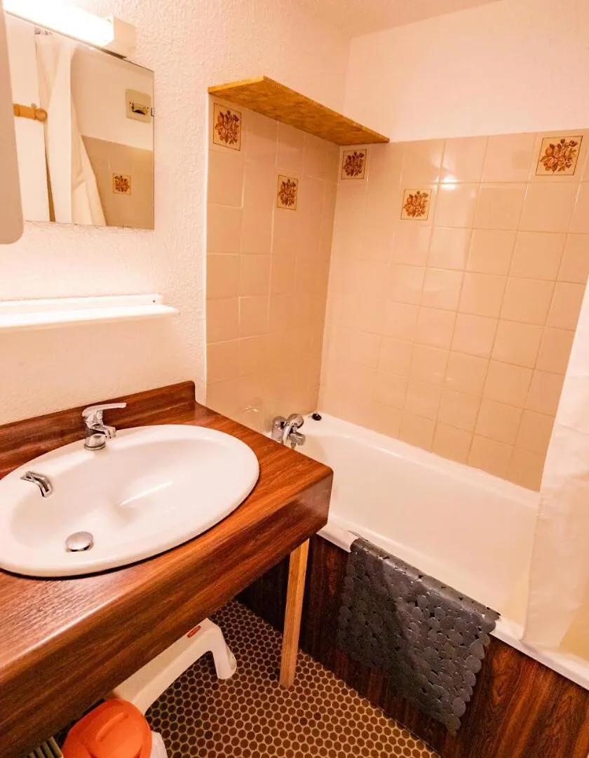 Résidence Les Arolles - 3 Pièces pour 8 Personnes 193099 Villarodin-Bourget